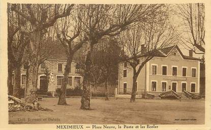 / CPSM FRANCE 01 "Meximieux, place neuve, la poste et les écoles"