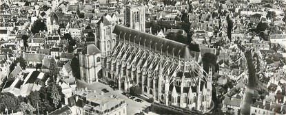 CPSM PANORAMIQUE FRANCE 18 "Bourges, vue sur la cathédrale et l'hôtel de ville"