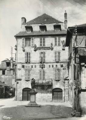/ CPSM FRANCE 19 "Beaulieu sur Dordogne, maison renaissance"