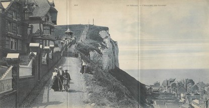 CPA PANORAMIQUE 76 "Le Tréport, l'escalier des falaises"