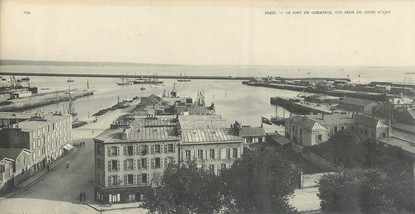 CPA PANORAMIQUE 29 "Brest, le port du commerce"