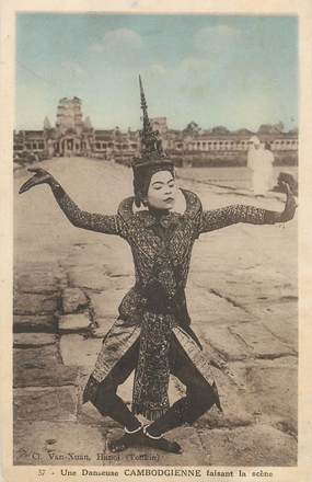 CPA CAMBODGE "Une danseuse"