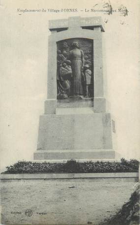 CPA FRANCE 55 "Emplacement du village d'Ornes, le monument aux morts"