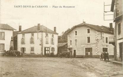 CPA FRANCE 42 " St Denis de Cabanne, place du monument "