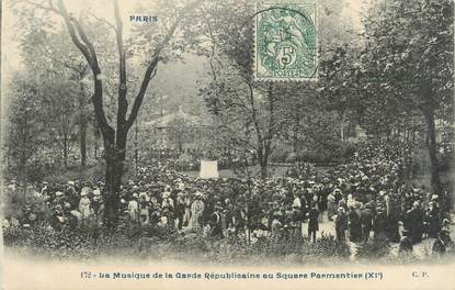 CPA FRANCE 75011 "Paris, la musique de la Garde Républicaine au square Parmentier"