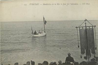 CPA FRANCE 76 "Etretat, bénédiction de la mer"