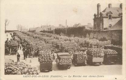 CPA FRANCE 29 "Saint Pol de Léon, le marché aux choux fleurs"