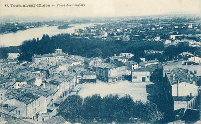 / CPA FRANCE 07 "Tournon sur Rhône, place des Graviers"