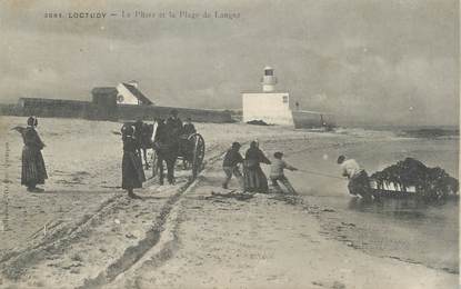 CPA FRANCE 29 "Loctudy, le phare et la plage de Langoz"
