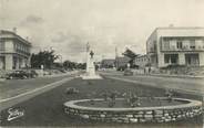 33 Gironde CPSM FRANCE 33 "Montalivet Les Bains, le rond point et l'avenue"