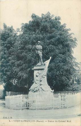 CPA FRANCE 51 "Vitry le François, statue du colonel Moll"