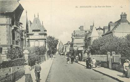 CPA FRANCE 14 "Houlgate, la rue des Bains"