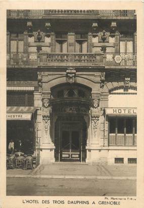 CPSM FRANCE 38 "Grenoble, l'hôtel des Trois Dauphins"