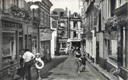 14 Calvado CPSM FRANCE 14 "Villerville sur mer, rue Foch"