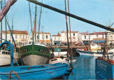 CPSM FRANCE 85 "Ile D'Yeu, bateaux à port Joinville"