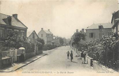 CPA FRANCE 14 "Arromanches Les Bains, la rue de Bayeux "