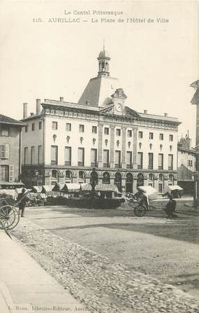 / CPA FRANCE 15 "Aurillac, la place de l'hôtel de ville"