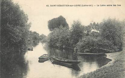 CPA FRANCE 44 "Saint Sebastien sur Loire, la Loire entre les Iles"