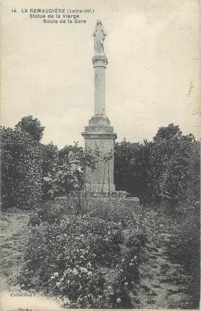 CPA FRANCE 44 "La Remaudière, statue de la Vierge"