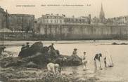 35 Ille Et Vilaine / CPA FRANCE 35 "Saint Malo, la mare aux canetons"