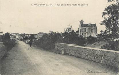CPA FRANCE 44 "Mouzillon, vue prise de la route de Clisson"