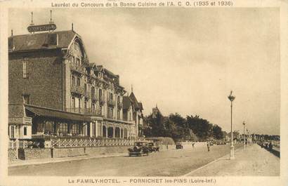 CPA FRANCE 44 "Pornichet Les Pins, Le Family Hôtel"