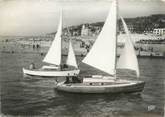 14 Calvado CPSM FRANCE 14 "Deauville Trouville, voiliers rentrant dans le bassin"