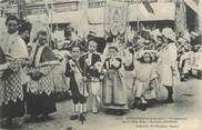 44 Loire Atlantique CPA FRANCE 44 "Guérande, procession de la fête Dieu, groupe d'enfants"