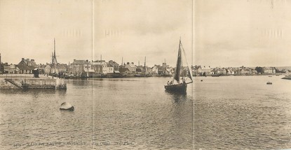 CPA PANORAMIQUE FRANCE 50 "Saint Vaast La Hougue, la quais"