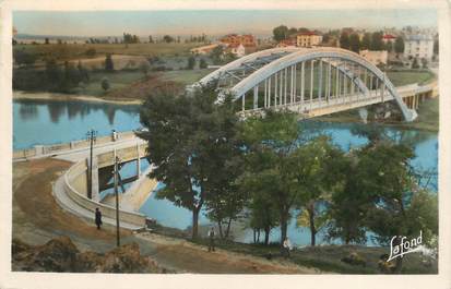 / CPSM FRANCE 43 "Bas en Basset, Gourdon, pont sur la Loire"