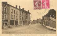 43 Haute Loire / CPA FRANCE 43 "Dunières, avenue de la gare"