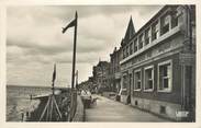 14 Calvado CPSM FRANCE 14 "Saint Aubin sur Mer, la digue promenade"