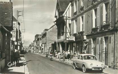 CPSM FRANCE 14 "Saint Aubin sur Mer, rue maréchal Foch" / SIMCA