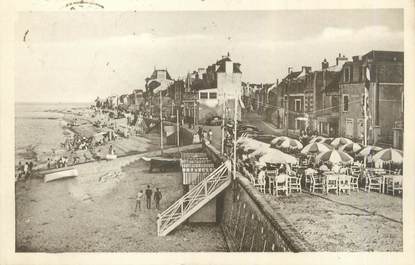 CPSM FRANCE 14 "Saint Aubin sur Mer, vue générale de la plage "