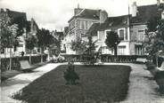 72 Sarthe CPSM FRANCE 72 "Mamers, le jardin et la place de la République"