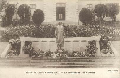 CPA FRANCE 38 "Saint Jean de Bournay, le monument aux morts"