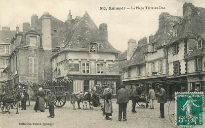 / CPA FRANCE 29 "Quimper, la place Terre au Duc"