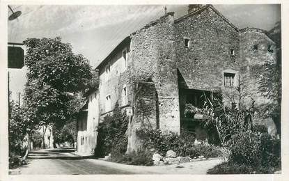 CPSM FRANCE 73 "Serrières en Chautagne, entrée du village et château Denis"