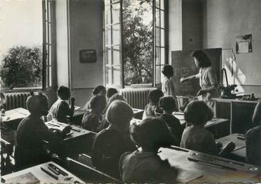 CPSM FRANCE 73 "Aérium Saint Louis du Mont, Bassens, une salle de classe"