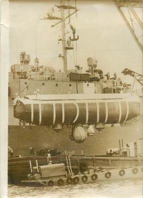 PHOTO ORIGINALE / PHOTO DE PRESSE / "Sous marin atomique américain, dans le port de Boston"