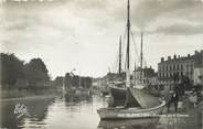 33 Gironde CPSM FRANCE 33 "Blaye, bateaux sur le chenal"