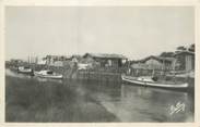 33 Gironde CPSM FRANCE 33 "La Hume, cabanes de pêcheurs"