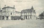 33 Gironde CPA FRANCE 33 "Coutras, la place du château"