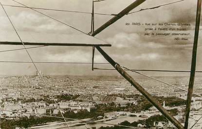 / CPA FRANCE 75008 "Paris, vue sur les champs Elysées"