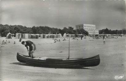 CPSM FRANCE 56 "Carnac, plage devant l'hôtel Britannia"