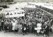 PHOTO DE PRESSE ORIGINALE / Rassemblement des femmes des mineurs lorrains sur l'esplanade des Invalides, 1963 / MINES