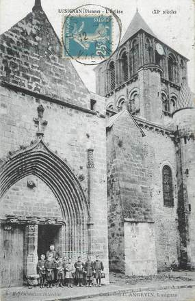 CPA FRANCE 86 "Lusignan, l'église"