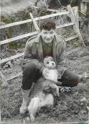 PHOTO ORIGINALE DE PRESSE "Ouste (65), jeune berger déclaré jeune prodige par l'Inspection académique des Hautes Pyrénées"