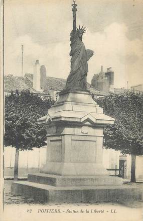 CPA FRANCE 86 "Poitiers, statue de la liberté"