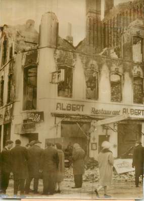 PHOTO ORIGINALE DE PRESSE "Belgique, Ciney, 6 morts dans l'incendie d'un Hotel"